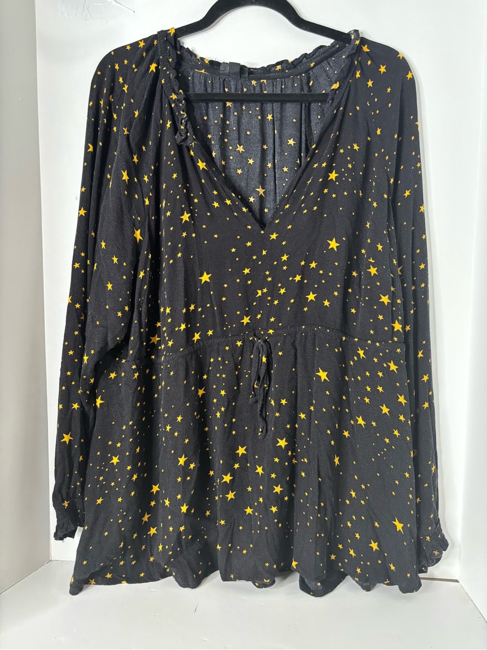 torrid Black Tunic with Yellow Star Print Sz 2X